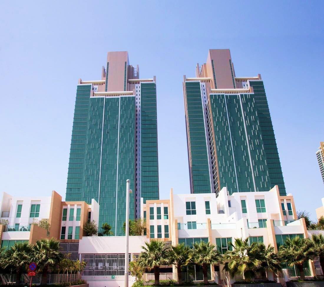 Al Durrah Tower Marina Square street-level exterior